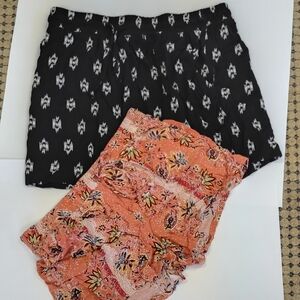 Stretchy Women's Shorts Large